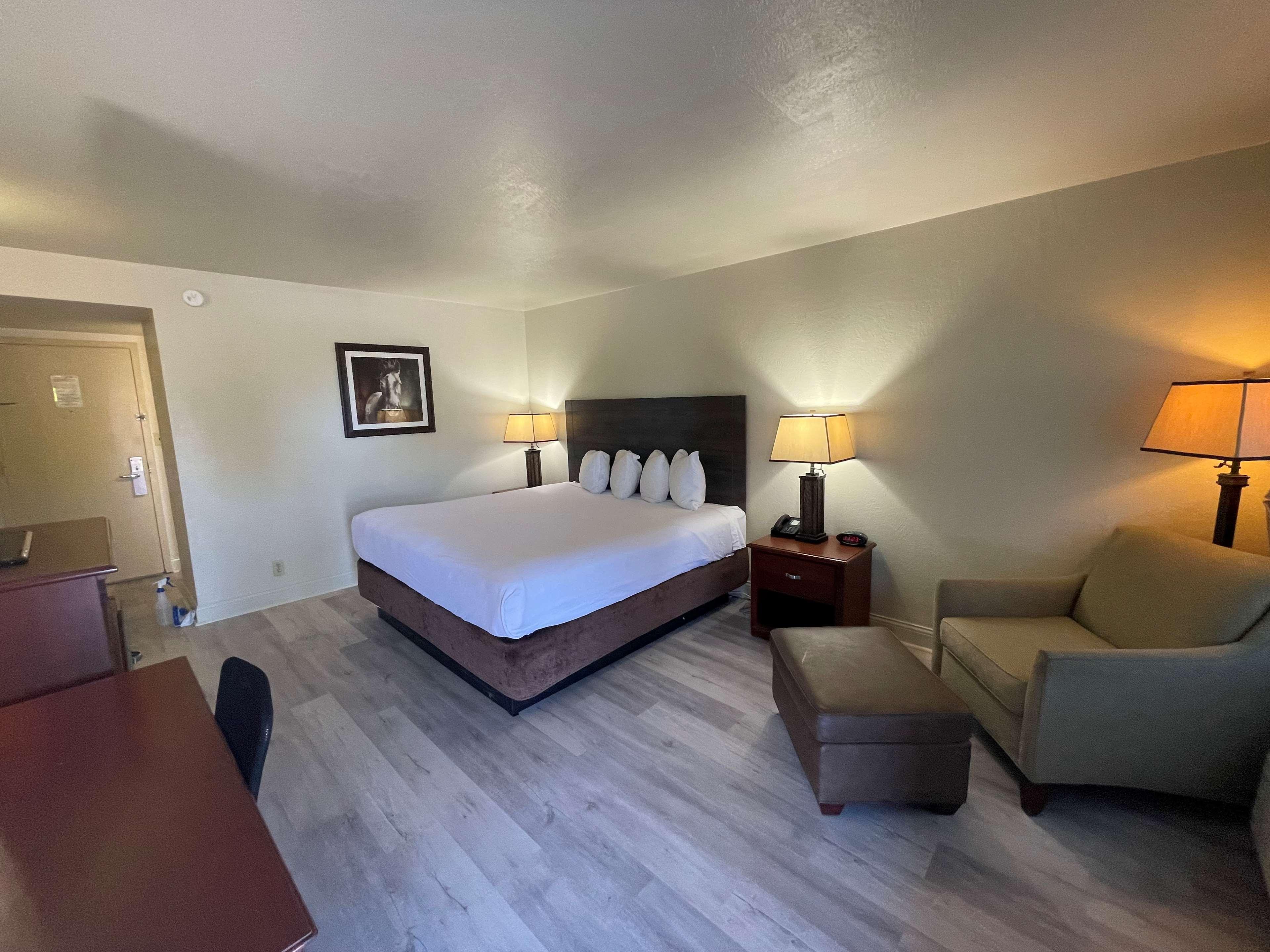 Surestay Plus By Best Western Lawton Exteriör bild