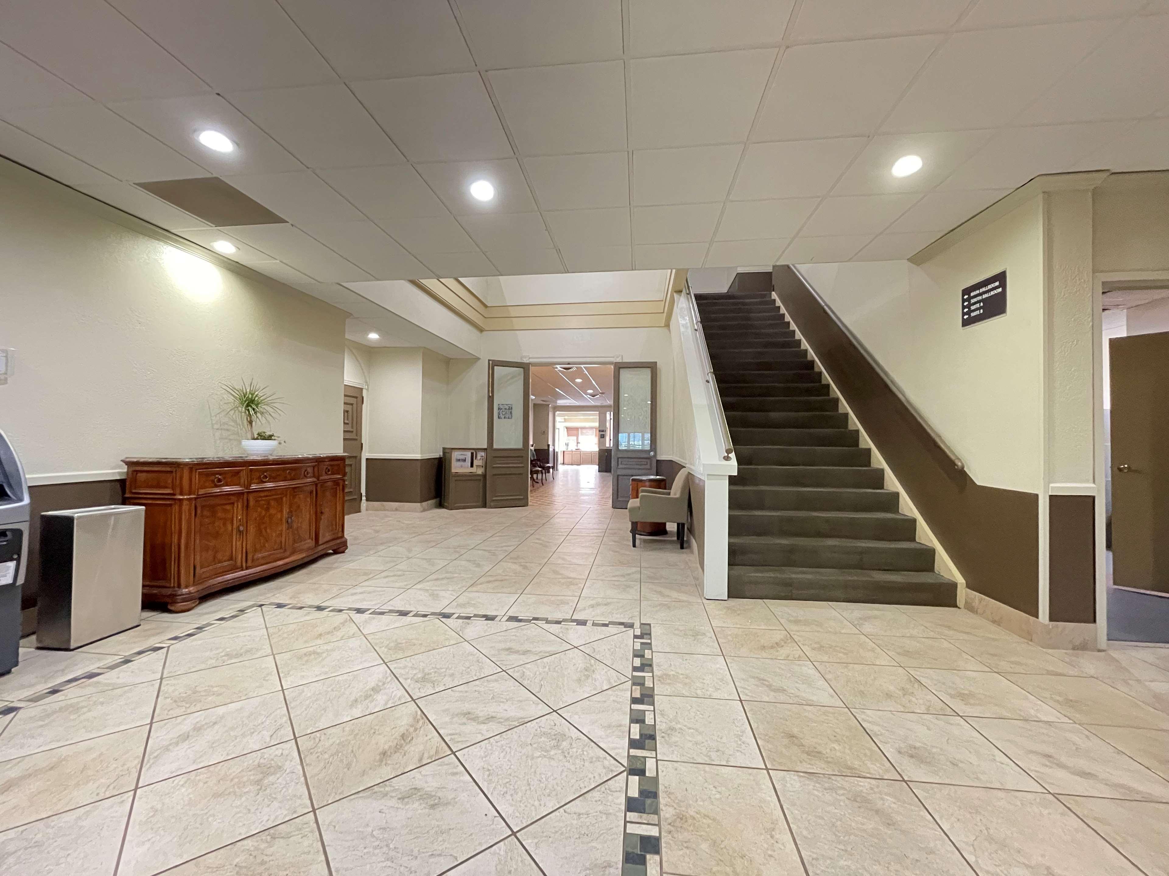 Surestay Plus By Best Western Lawton Exteriör bild