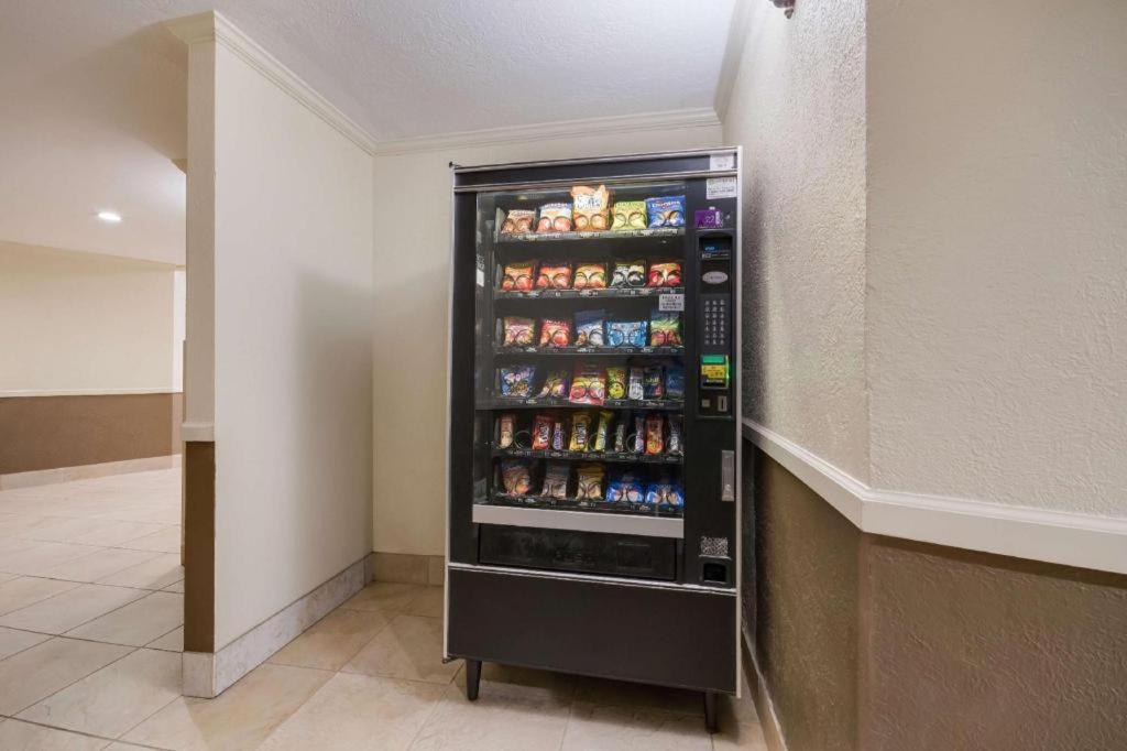 Surestay Plus By Best Western Lawton Exteriör bild