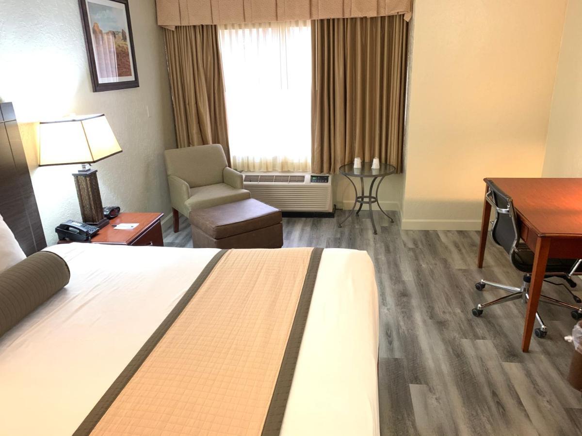 Surestay Plus By Best Western Lawton Exteriör bild